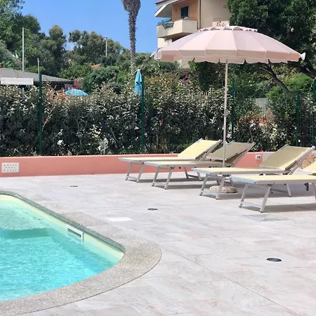Ferienwohnung Fuer 4 Personen Ca 45 Qm In Santa Teresa Gallura, Sardinien Gallura - B59069